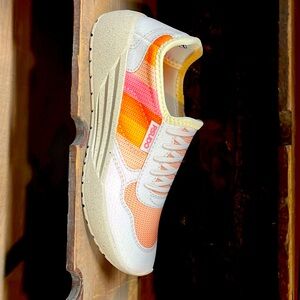 Psudo made in the USA Court slip on